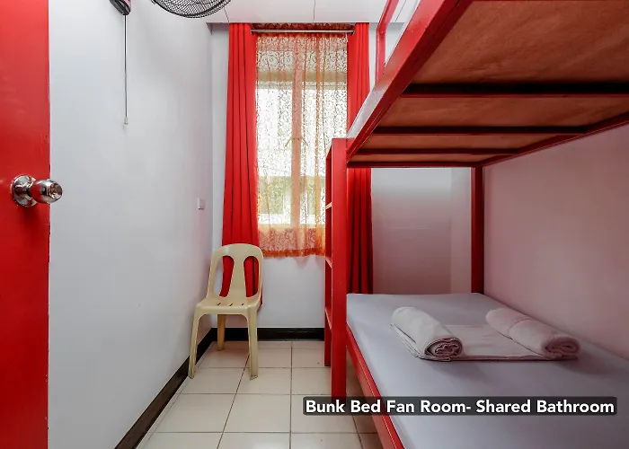 Malate Guest house 2*